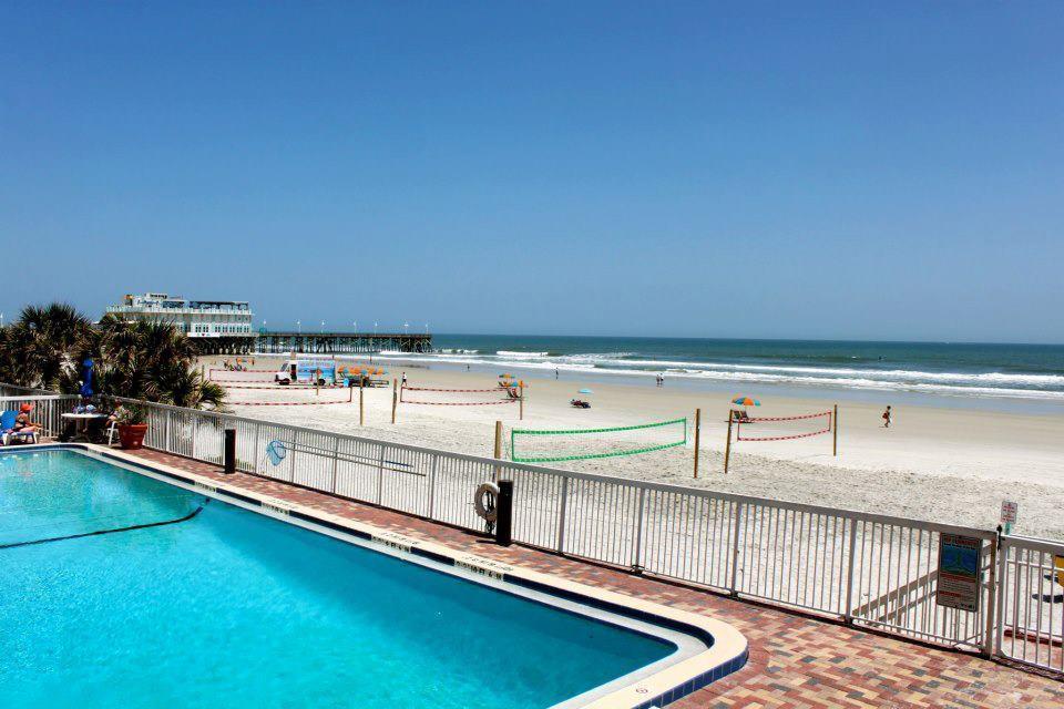 Comfort Inn & Suites Daytona Beach Oceanfront Extérieur photo