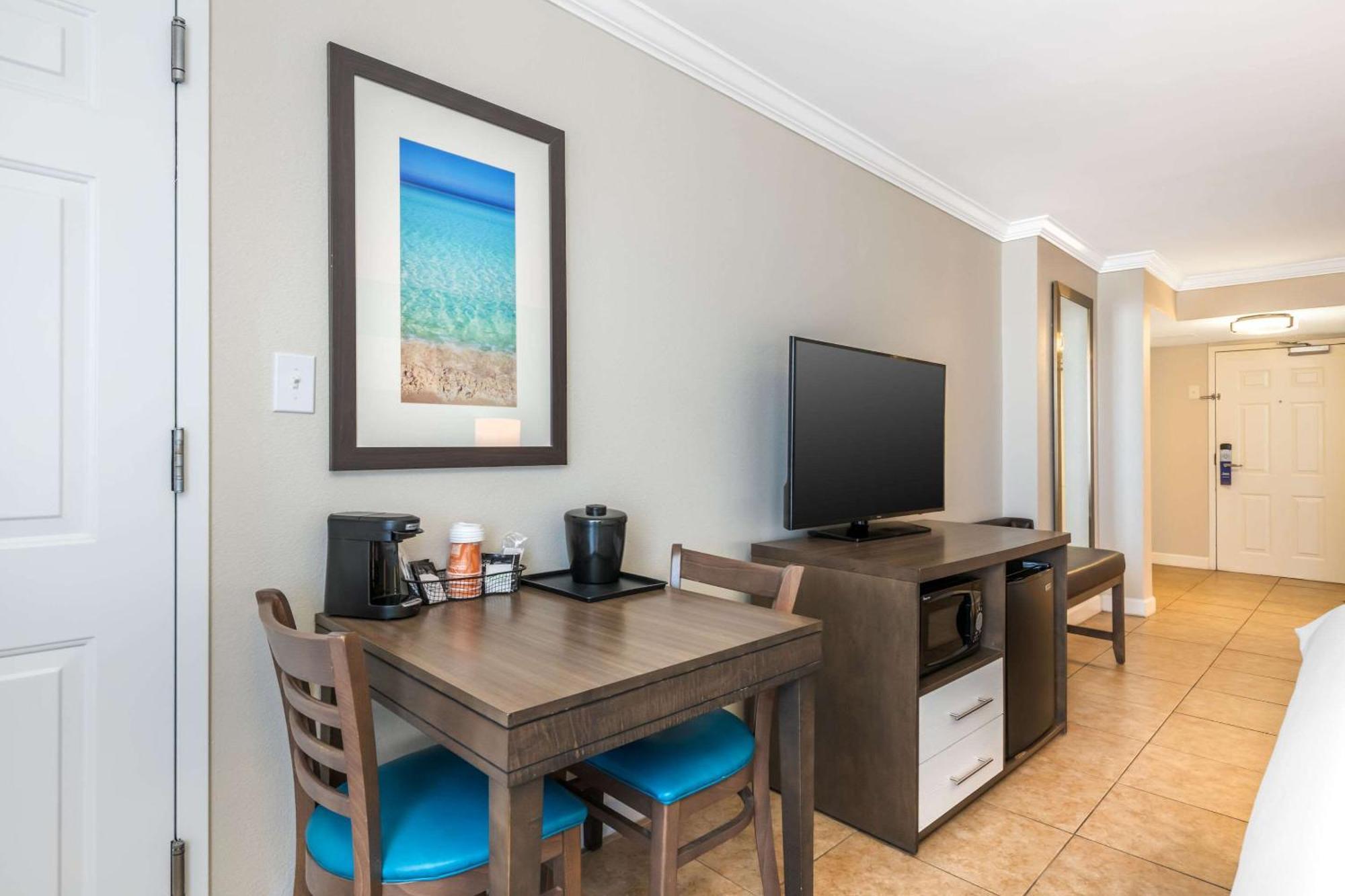 Comfort Inn & Suites Daytona Beach Oceanfront Extérieur photo