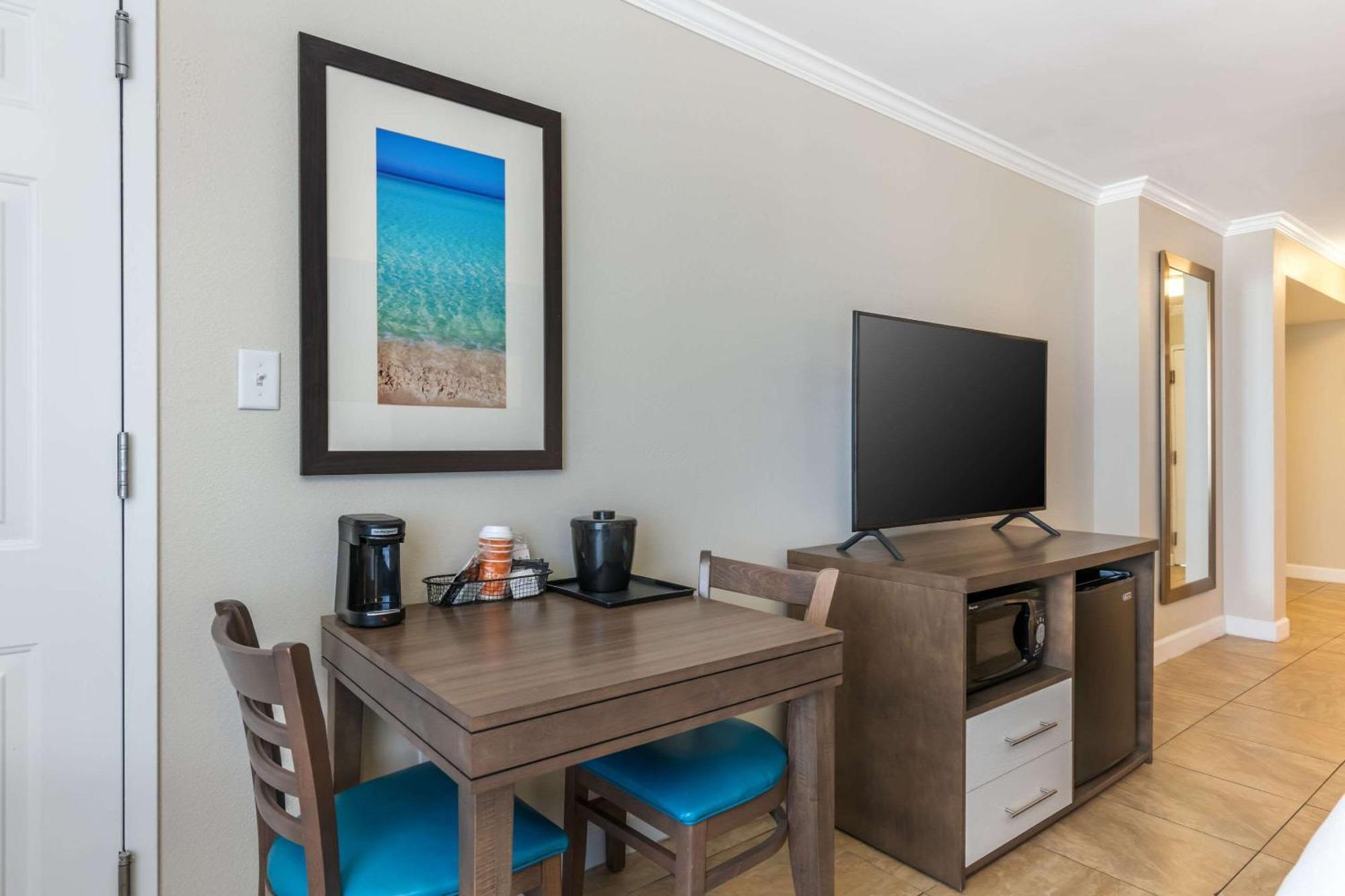 Comfort Inn & Suites Daytona Beach Oceanfront Extérieur photo